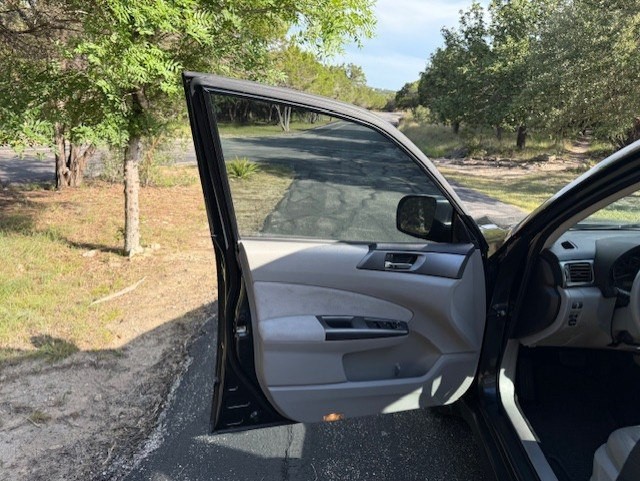 2012 Subaru Forester Image 26