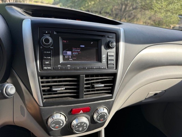 2012 Subaru Forester Image 33