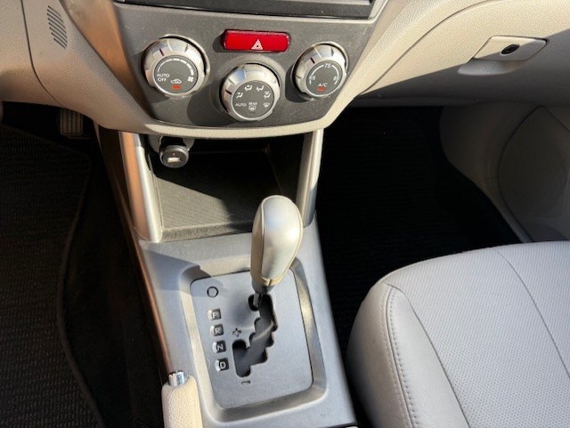 2012 Subaru Forester Image 35