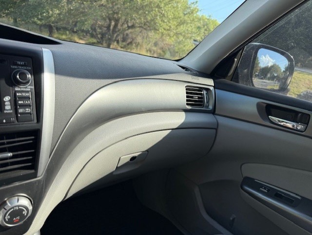 2012 Subaru Forester Image 36