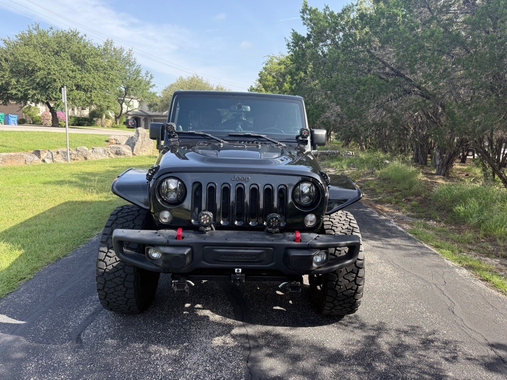 2013 Jeep Wrangler Unlimited Image 2