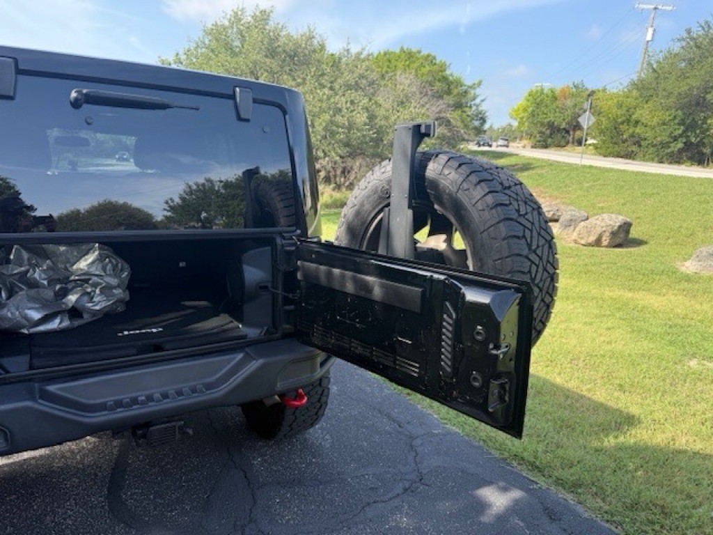 2013 Jeep Wrangler Unlimited Image 24