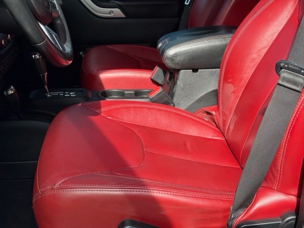 2013 Jeep Wrangler Unlimited Image 39