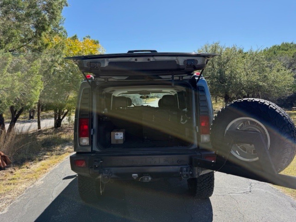 2005 HUMMER H2 Image 10