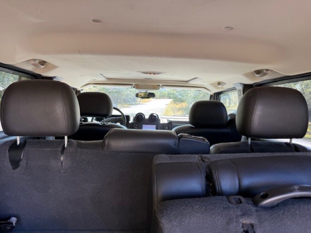 2005 HUMMER H2 Image 11
