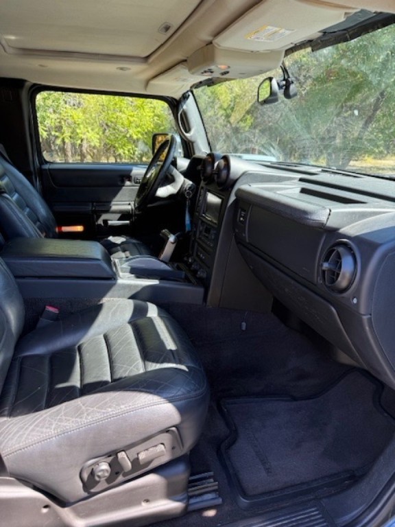 2005 HUMMER H2 Image 23