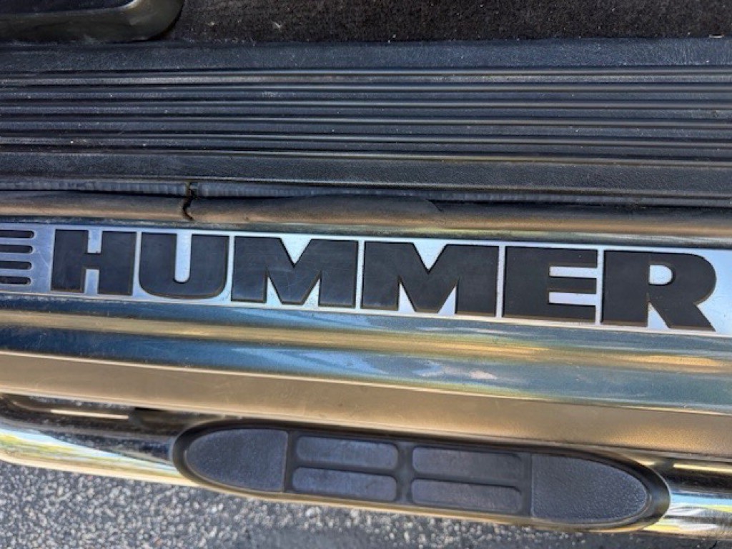 2005 HUMMER H2 Image 26