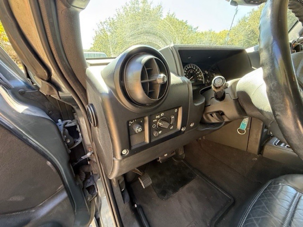 2005 HUMMER H2 Image 33