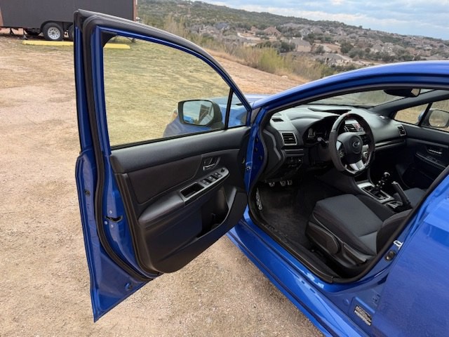 2015 Subaru WRX Image 18