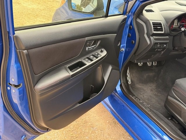 2015 Subaru WRX Image 19