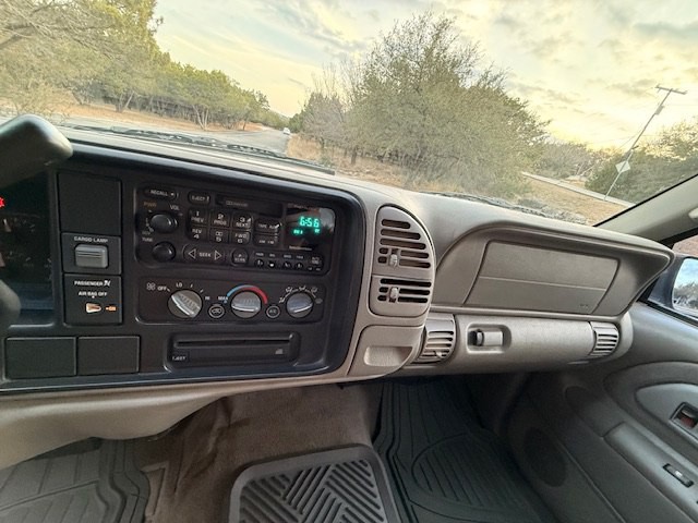 1997 Chevrolet C/K Image 33