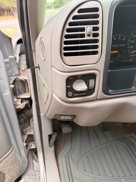 1997 Chevrolet C/K Image 36