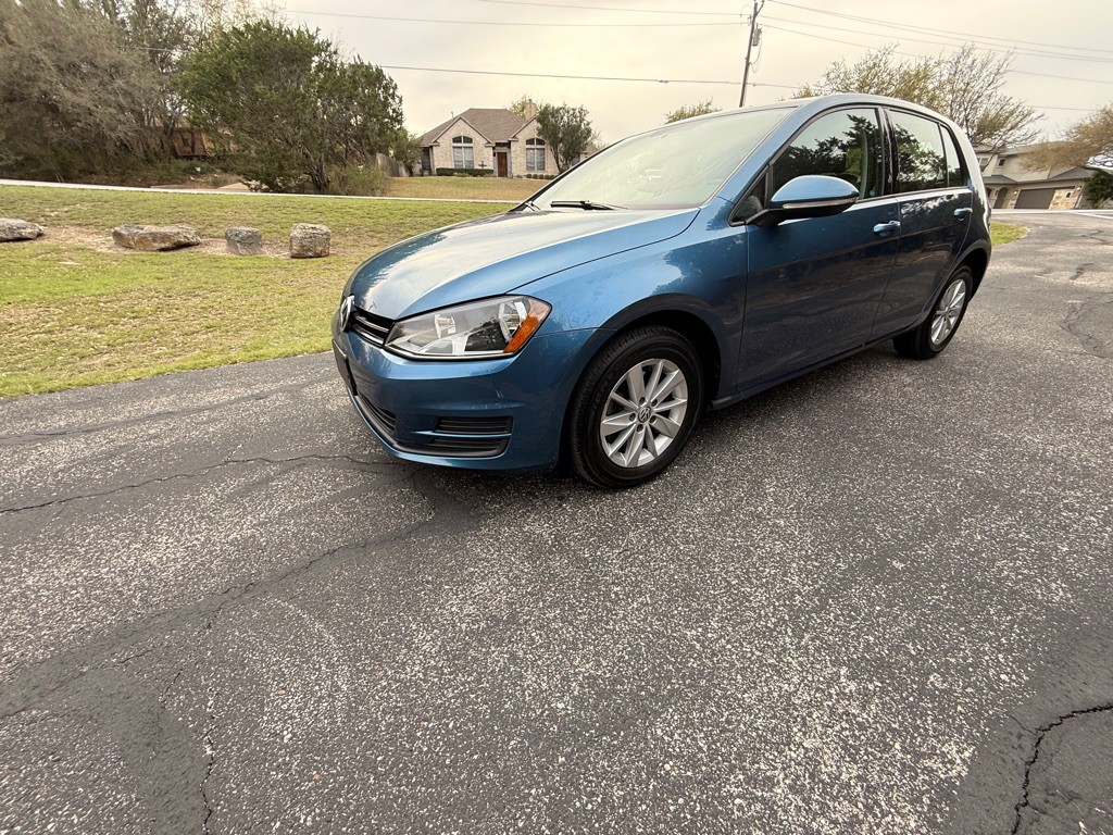 2015 Volkswagen Golf Image 3