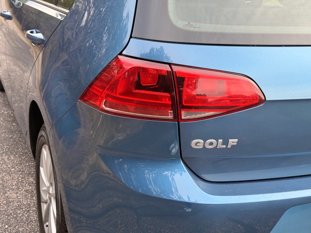 2015 Volkswagen Golf Image 8