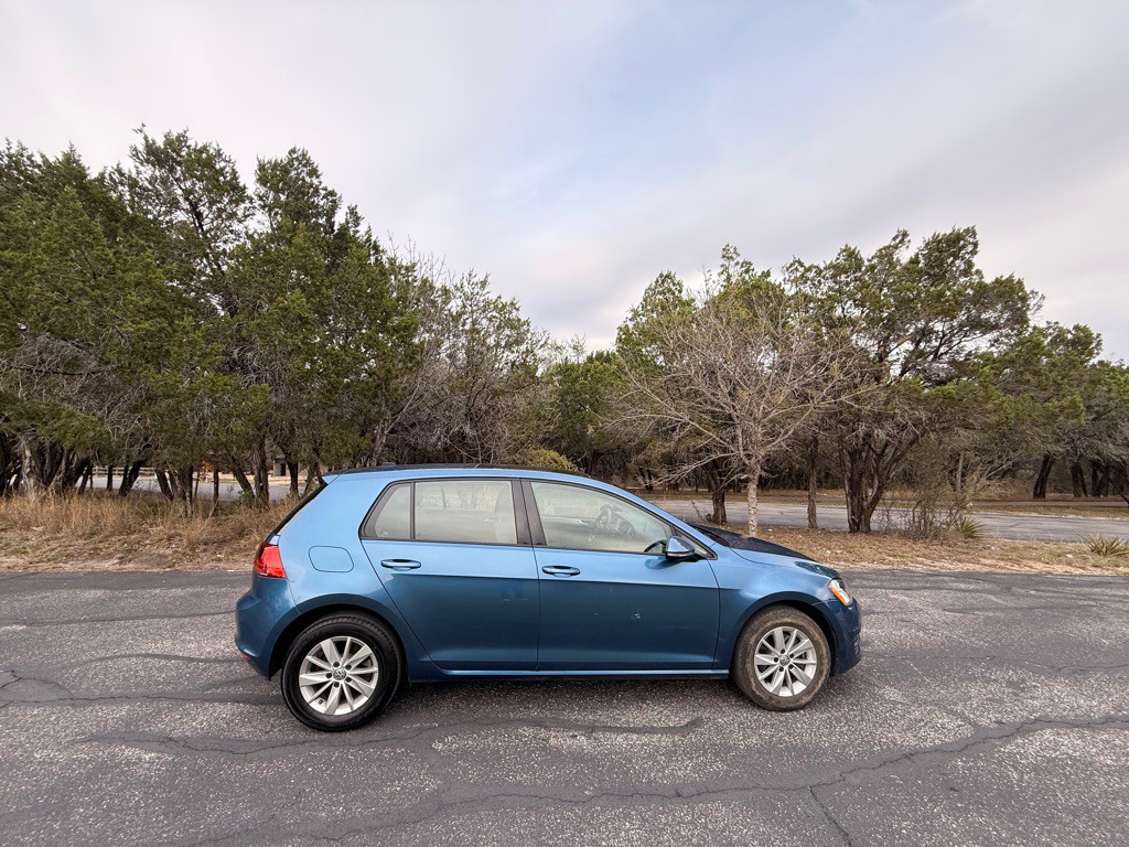 2015 Volkswagen Golf Image 12