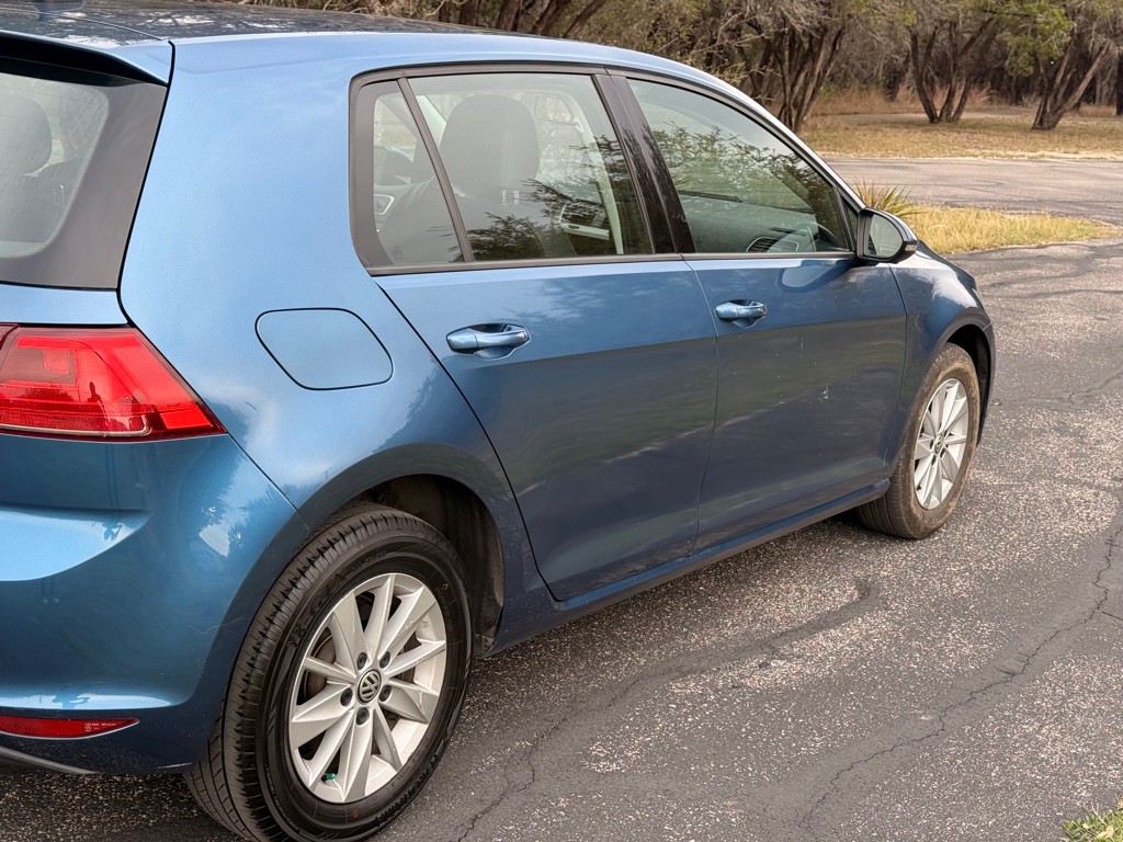 2015 Volkswagen Golf Image 14