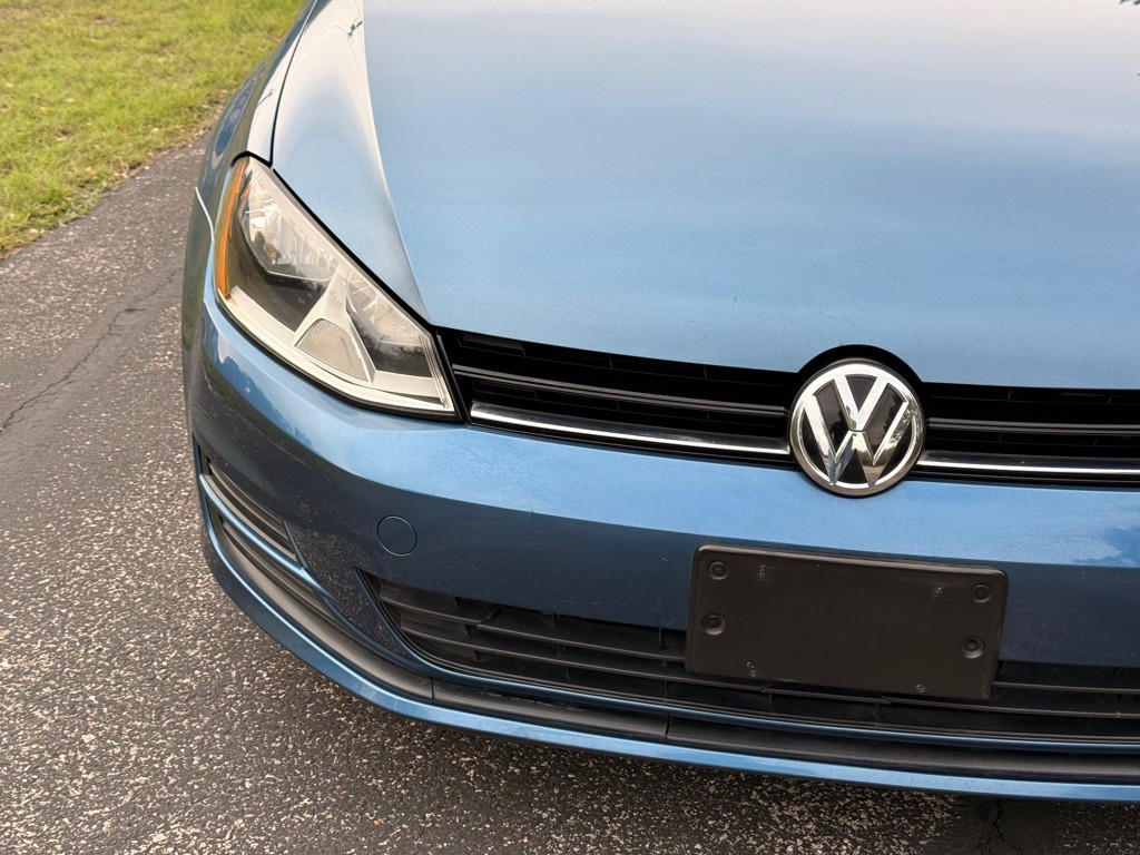 2015 Volkswagen Golf Image 16