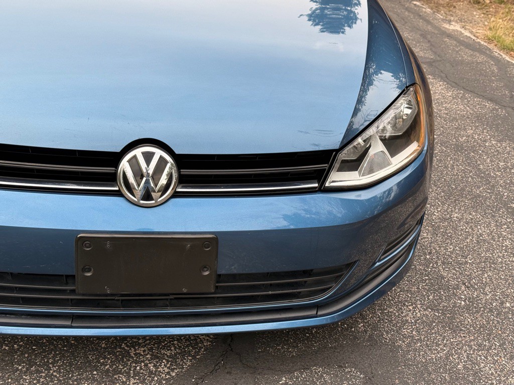 2015 Volkswagen Golf Image 17