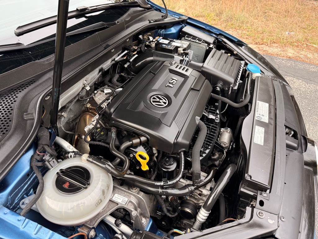 2015 Volkswagen Golf Image 30