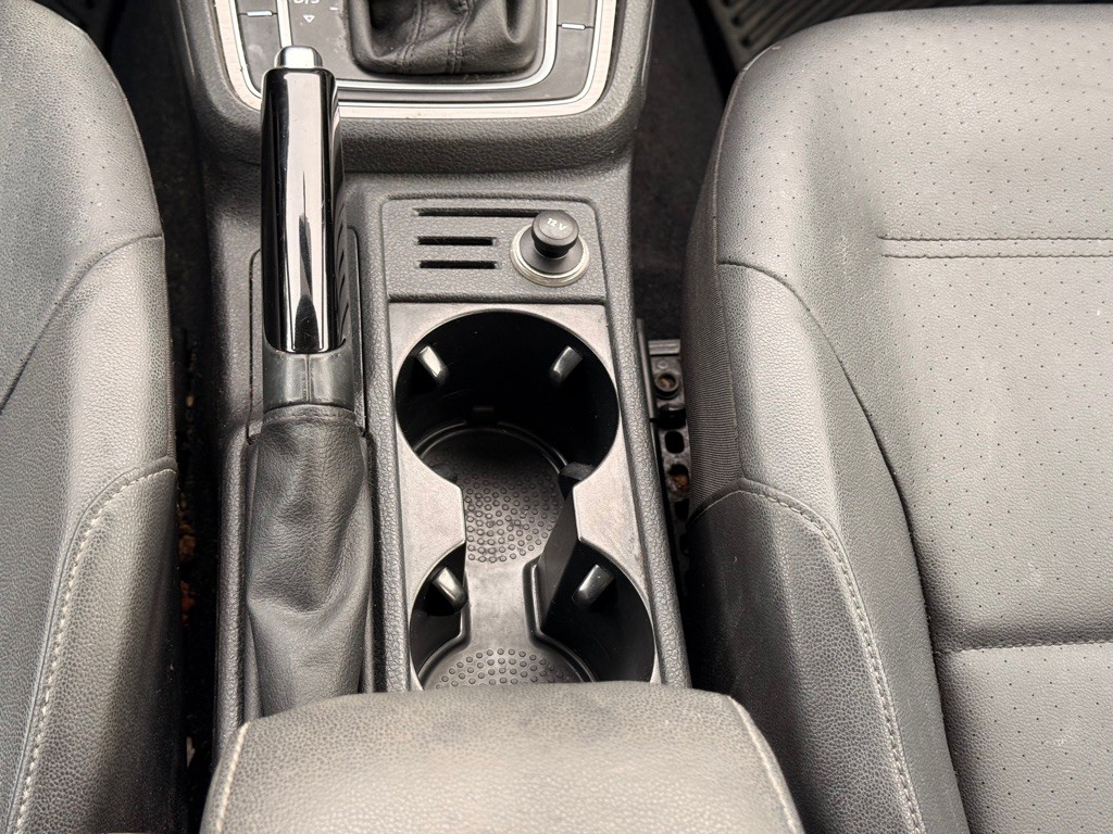 2015 Volkswagen Golf Image 46