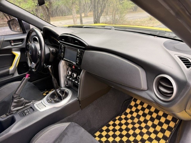 2017 Subaru BRZ Image 61