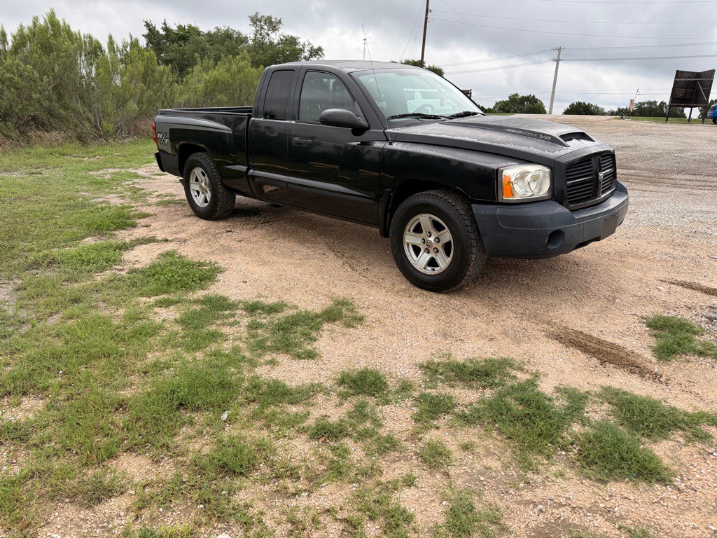 2006 Dodge Dakota Image 4