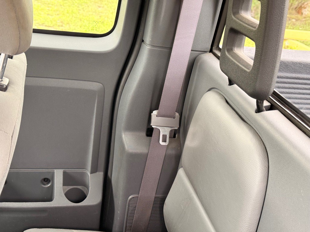 2006 Dodge Dakota Image 30