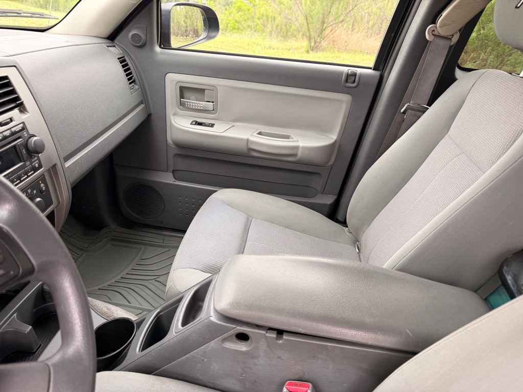 2006 Dodge Dakota Image 33