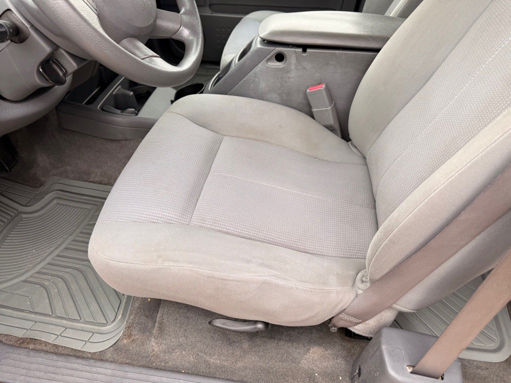 2006 Dodge Dakota Image 40