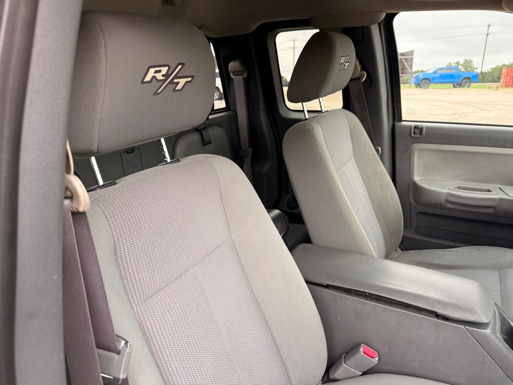 2006 Dodge Dakota Image 42