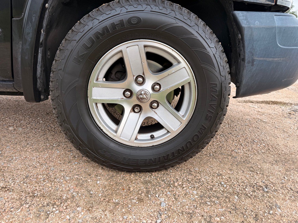 2006 Dodge Dakota Image 53