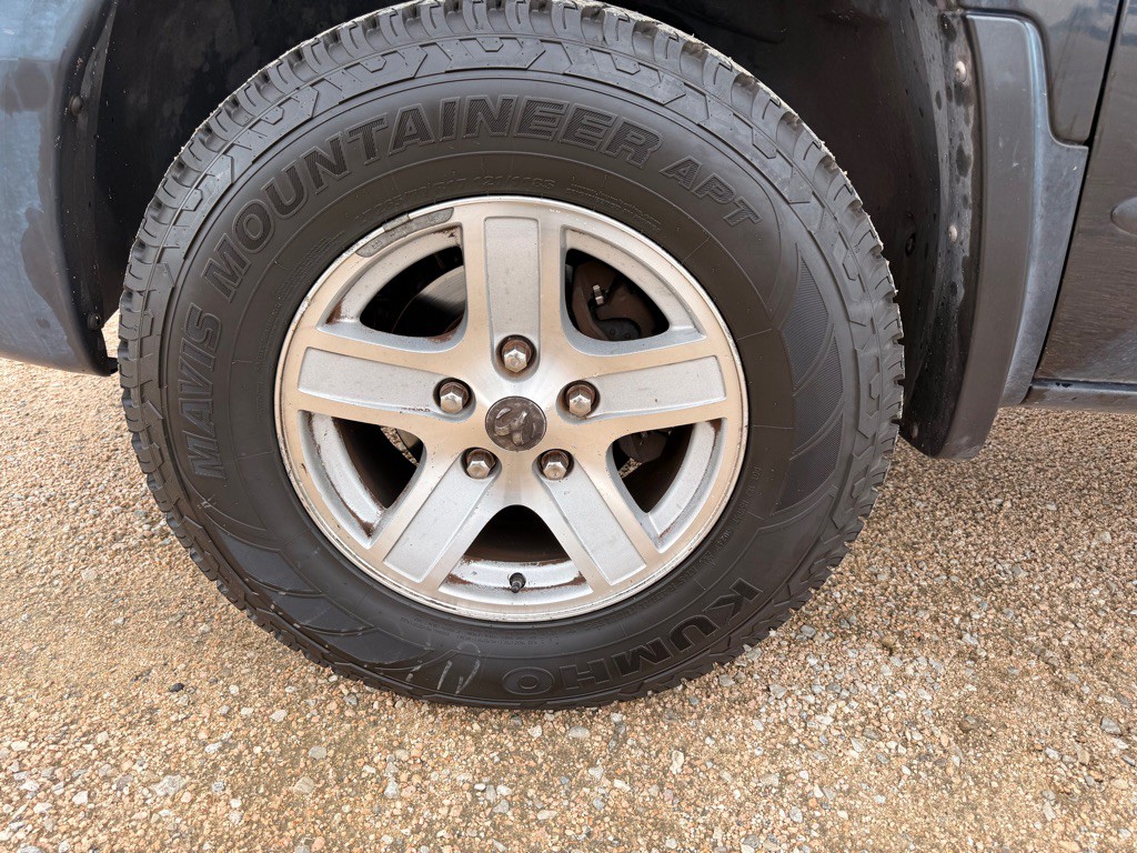 2006 Dodge Dakota Image 56