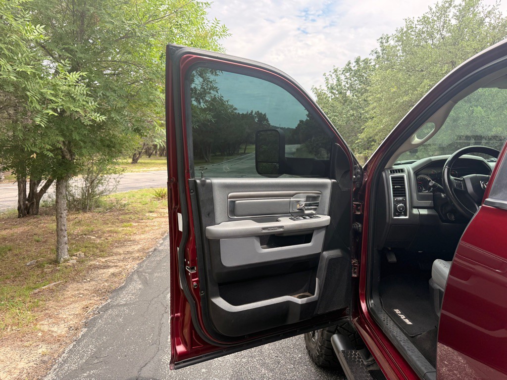 2016 RAM 1500 Image 33