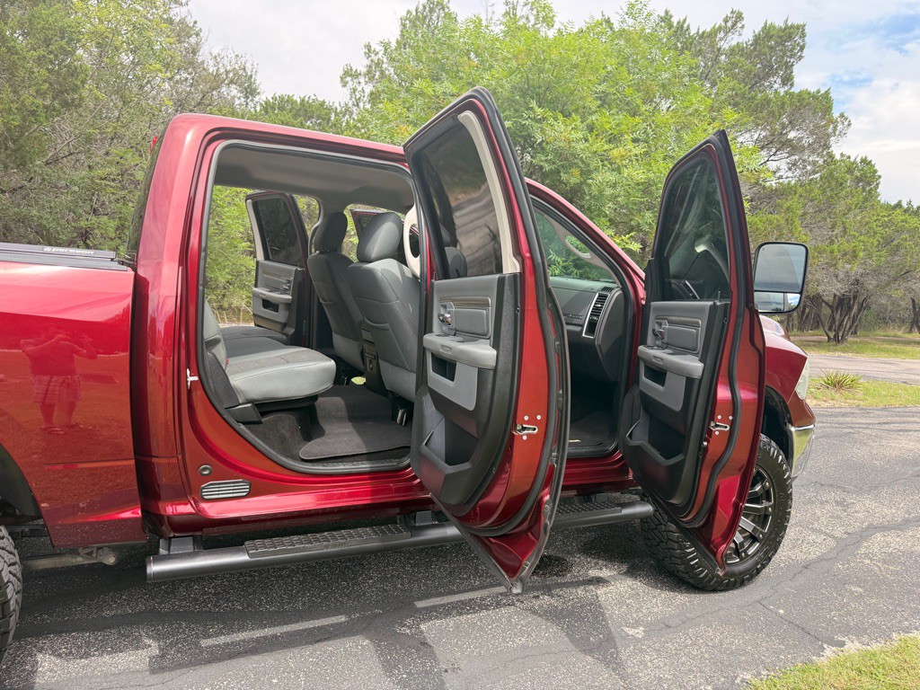 2016 RAM 1500 Image 37