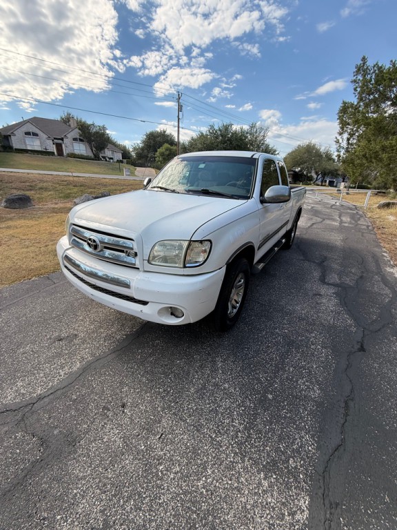 2003 Toyota Tundra Image 2