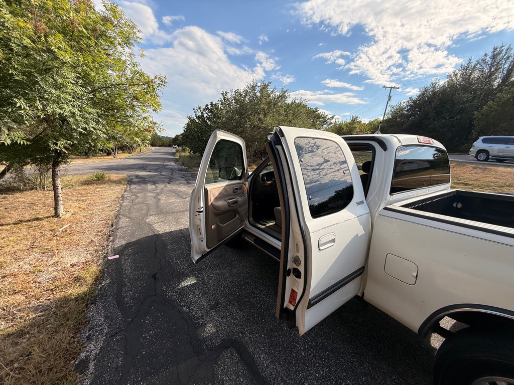 2003 Toyota Tundra Image 21