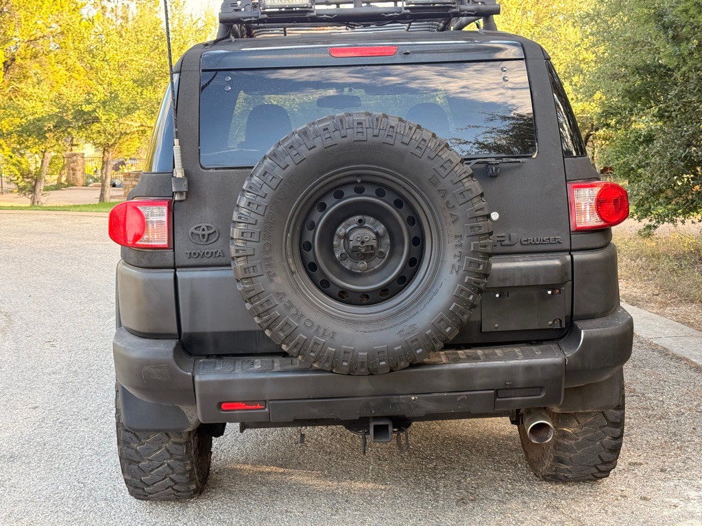 2010 Toyota FJ Cruiser Image 18