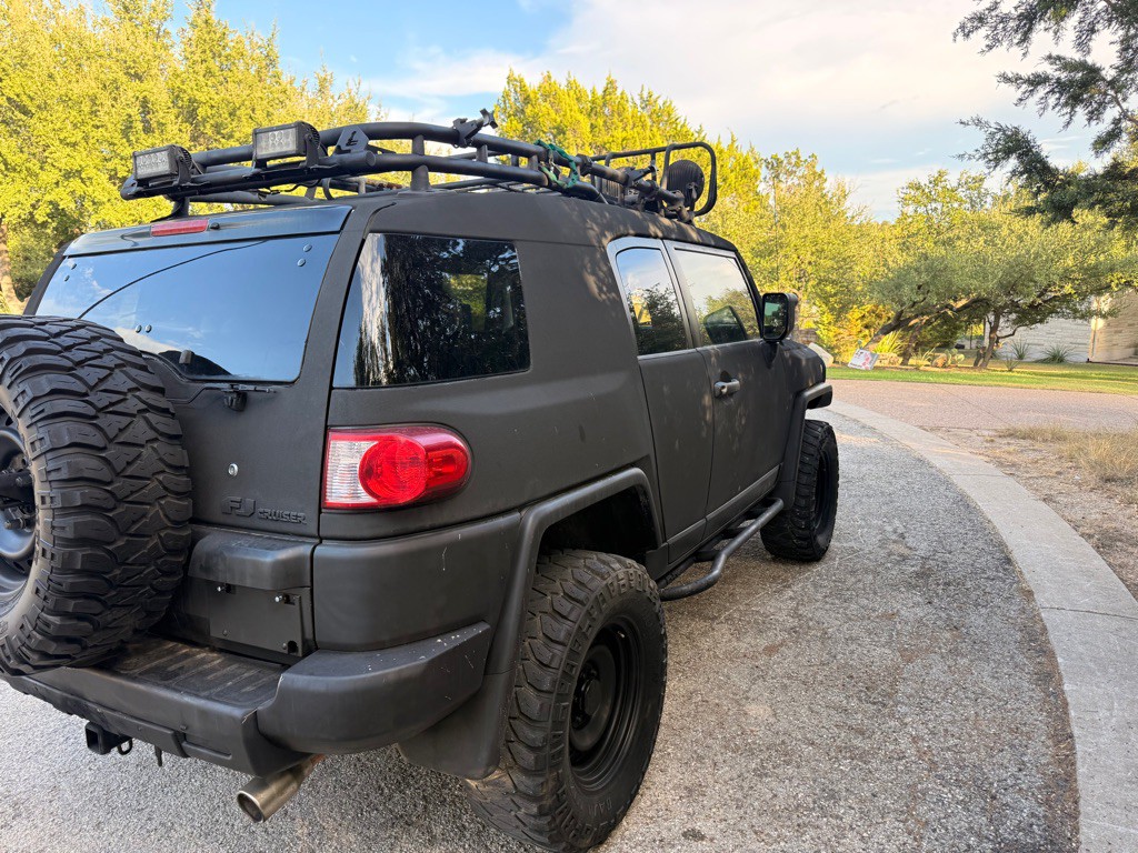 2010 Toyota FJ Cruiser Image 25