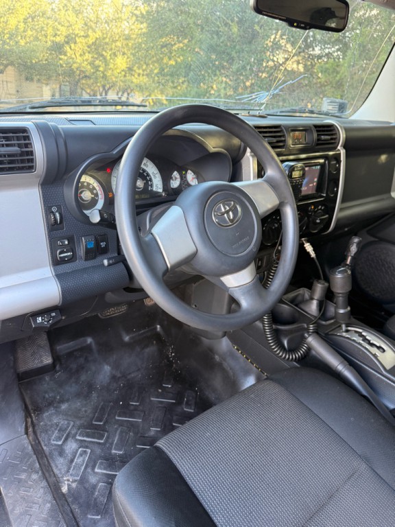 2010 Toyota FJ Cruiser Image 29