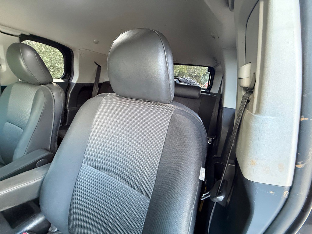 2010 Toyota FJ Cruiser Image 31
