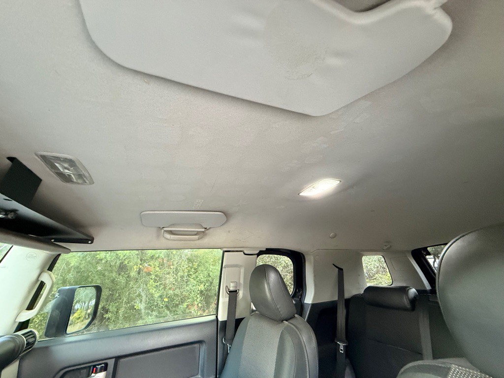 2010 Toyota FJ Cruiser Image 33