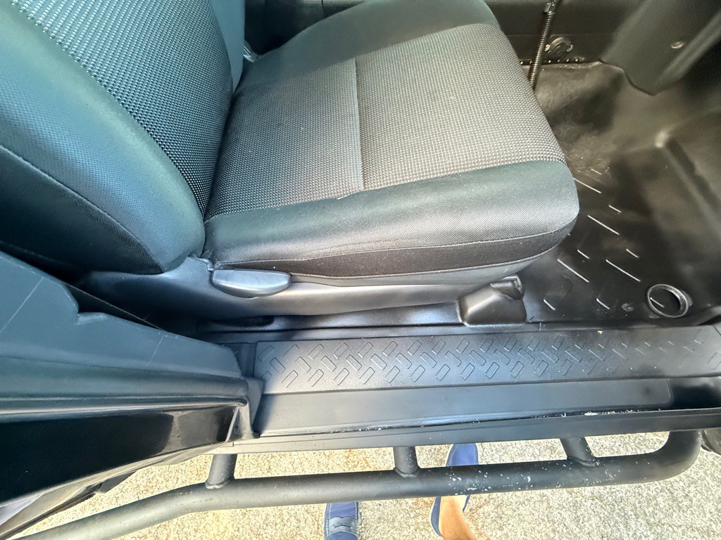 2010 Toyota FJ Cruiser Image 38