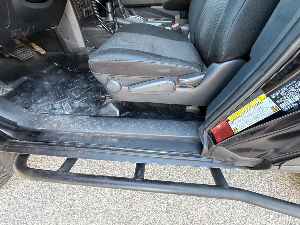 2010 Toyota FJ Cruiser Image 76