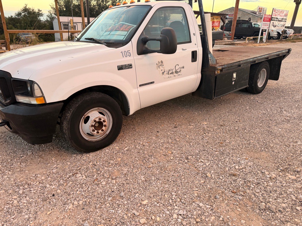 2002 Ford F-350 Image 2