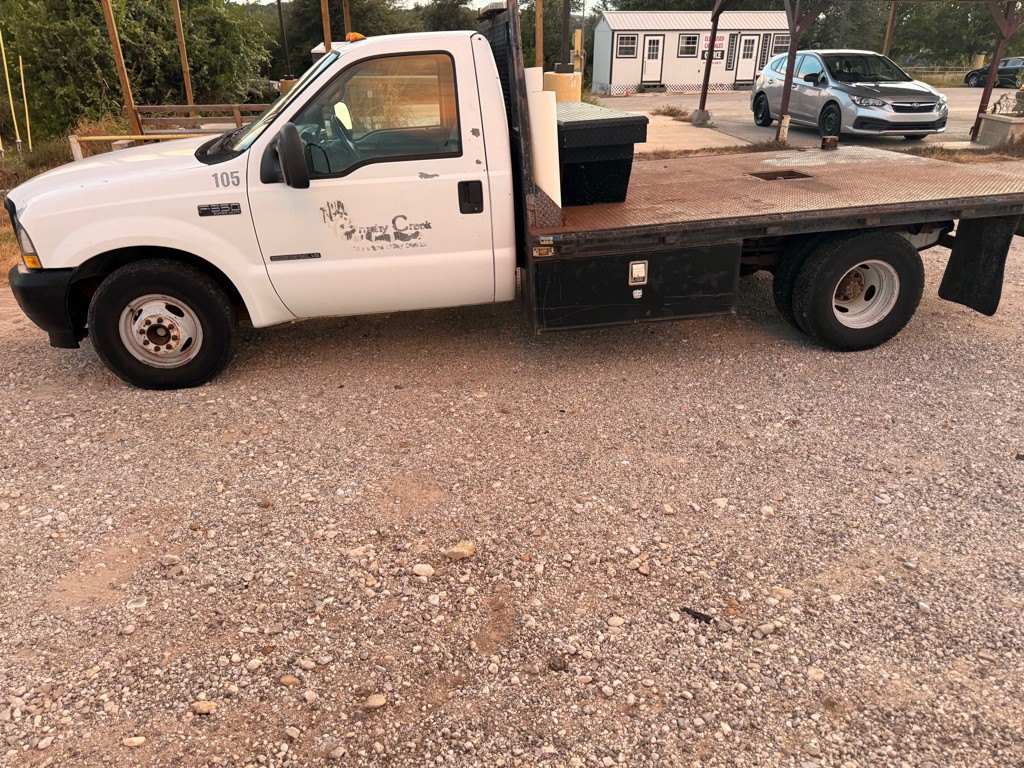 2002 Ford F-350 Image 5
