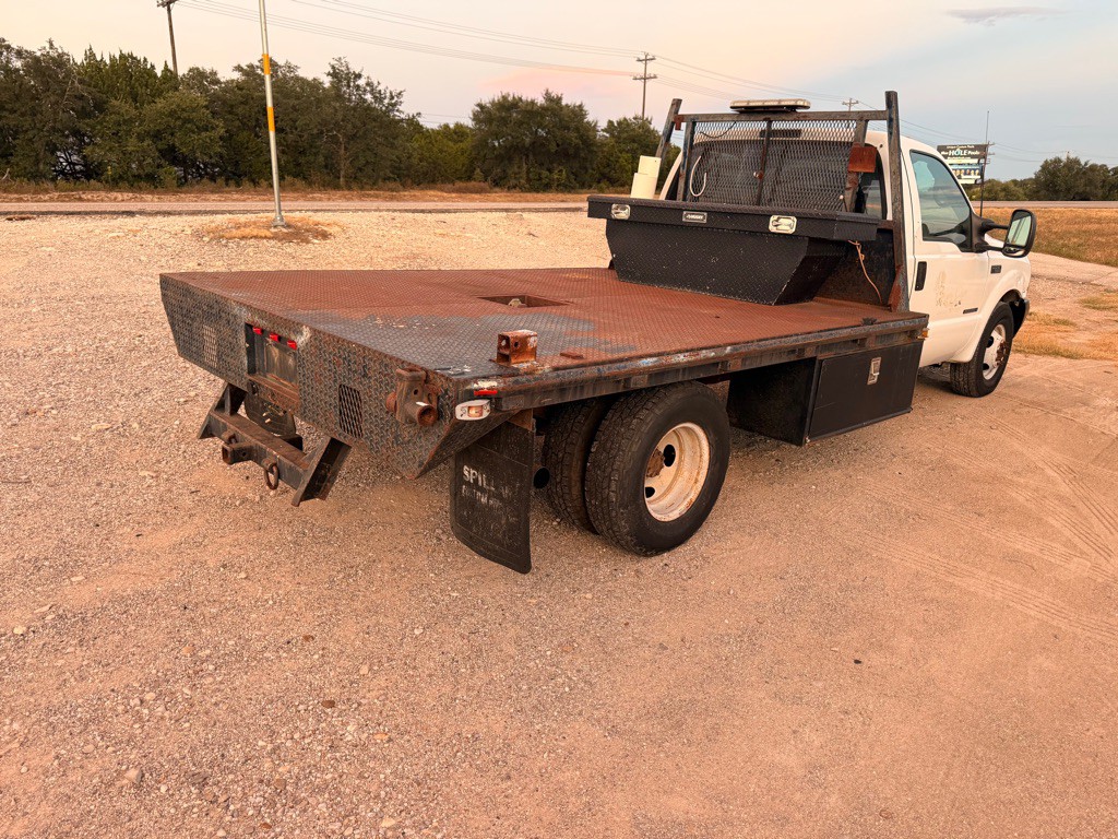 2002 Ford F-350 Image 7