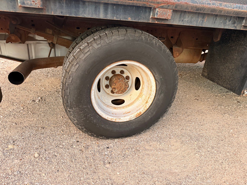 2002 Ford F-350 Image 16