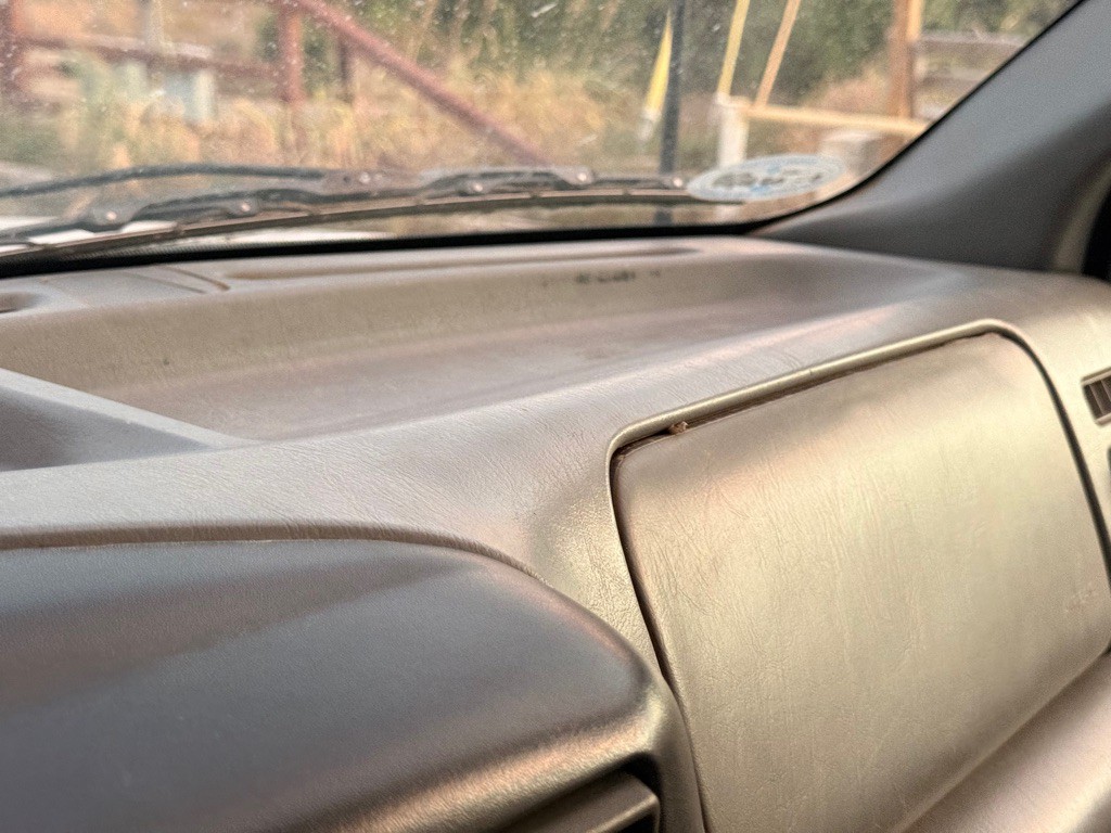 2002 Ford F-350 Image 28