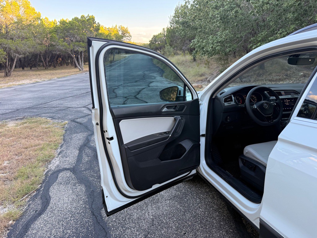 2020 Volkswagen Tiguan Image 32