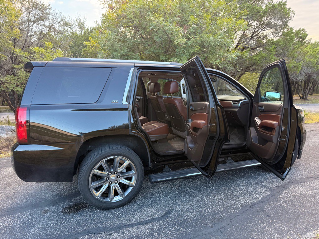 2015 Chevrolet Tahoe Image 12